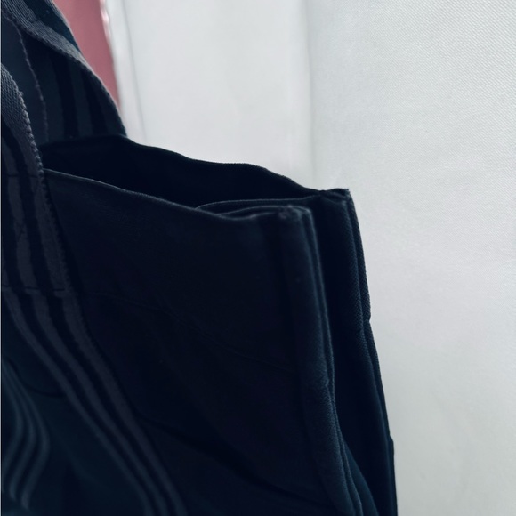 Hermes tote EUC - Picture 12 of 13